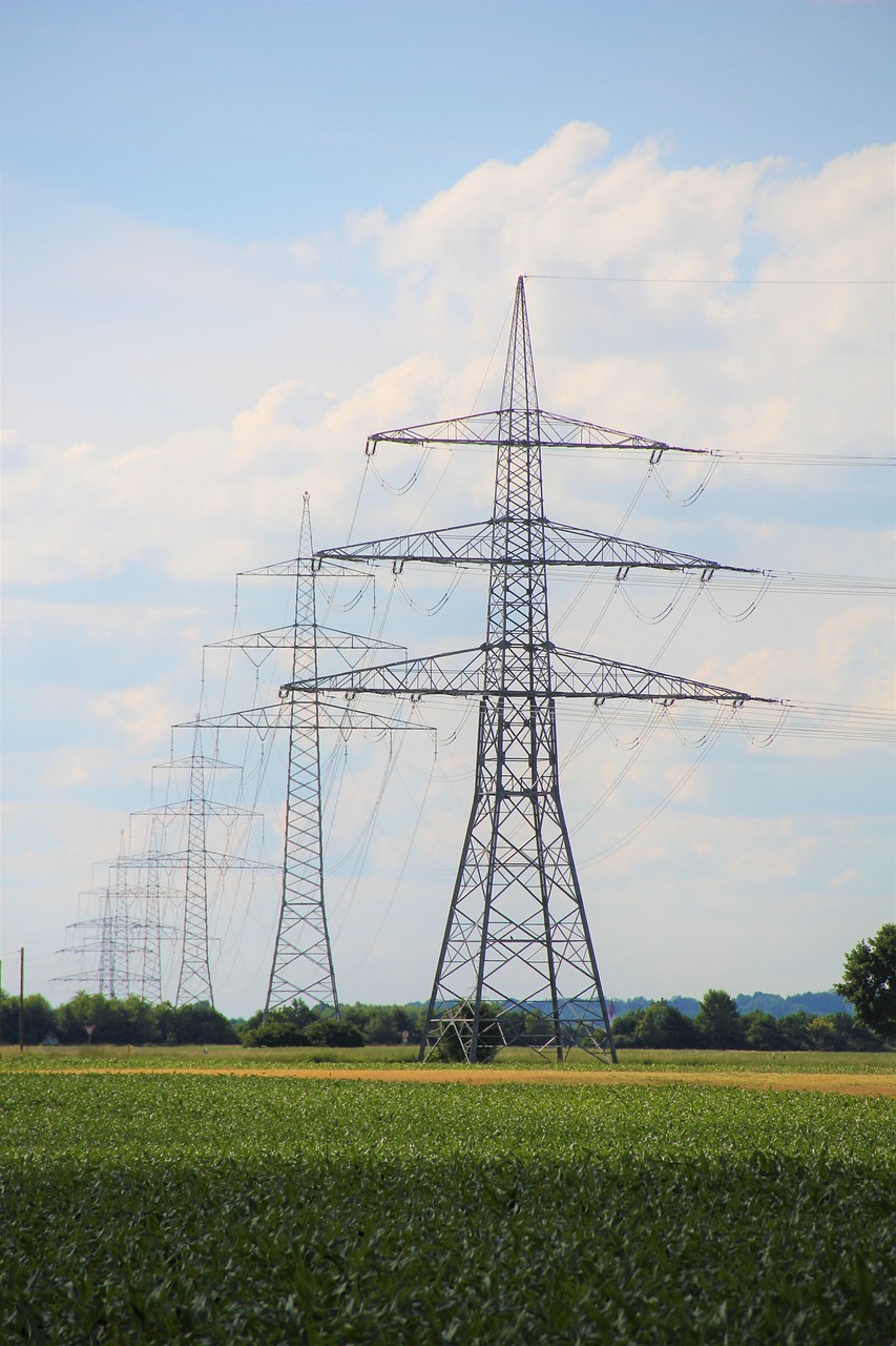 负电压转换正电压技术原理及应用探讨