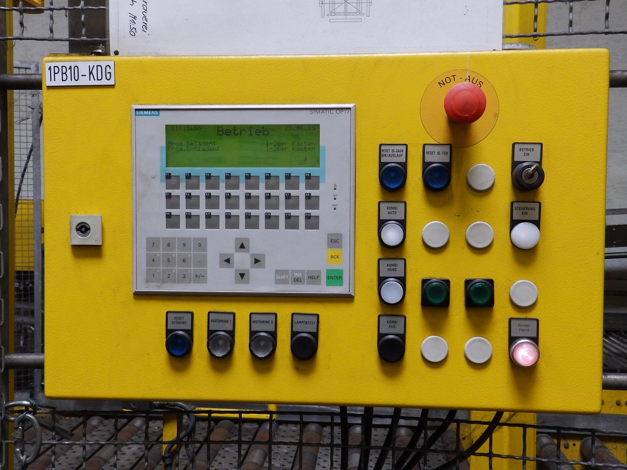 贴片MOS管工厂,技术革新与产业升级引领者