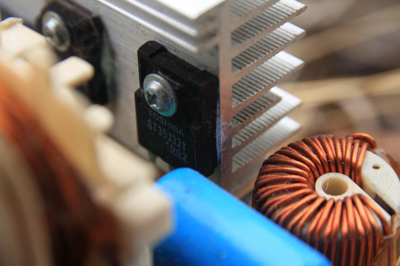 测温电路,原理、设计与应用详解