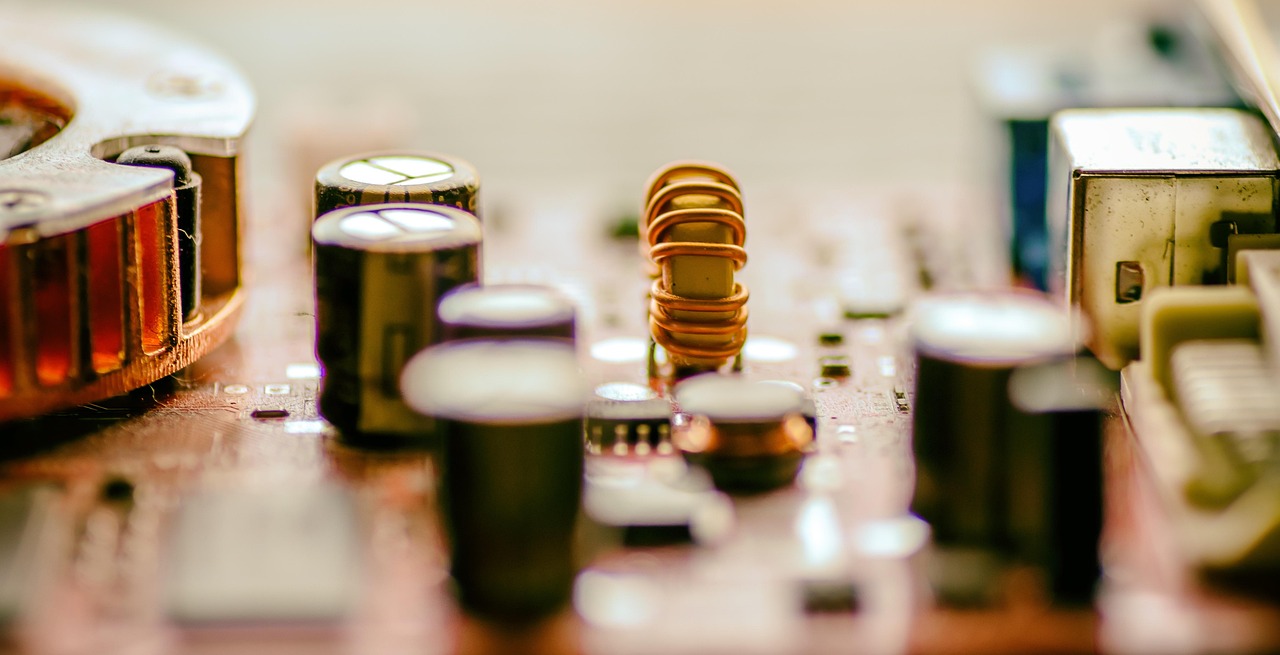 贴片电容J,现代电子工程中的核心元件探索