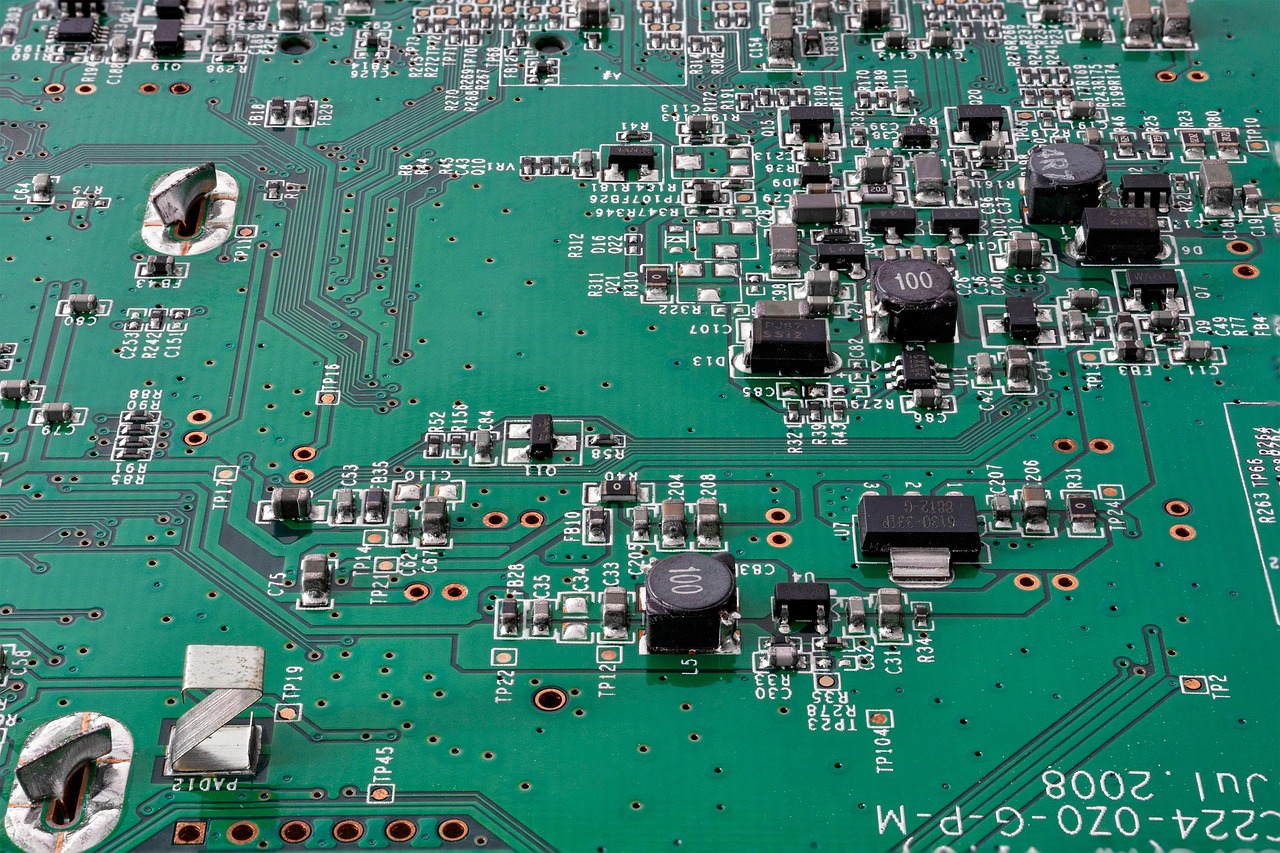 MOS电容击穿电压解析、应用及探讨