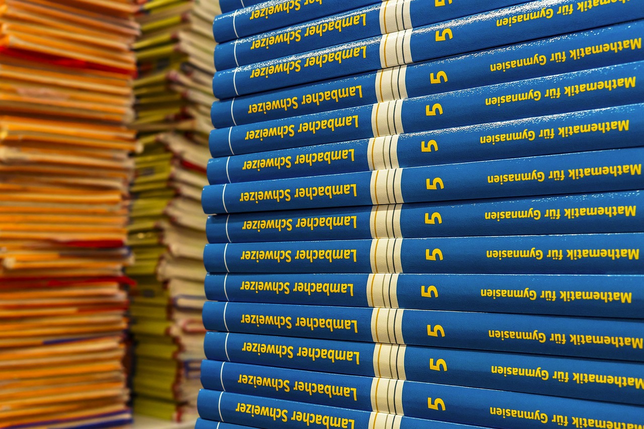 电磁炉电压电量查看指南,如何读取电磁炉的电压与电量状态?