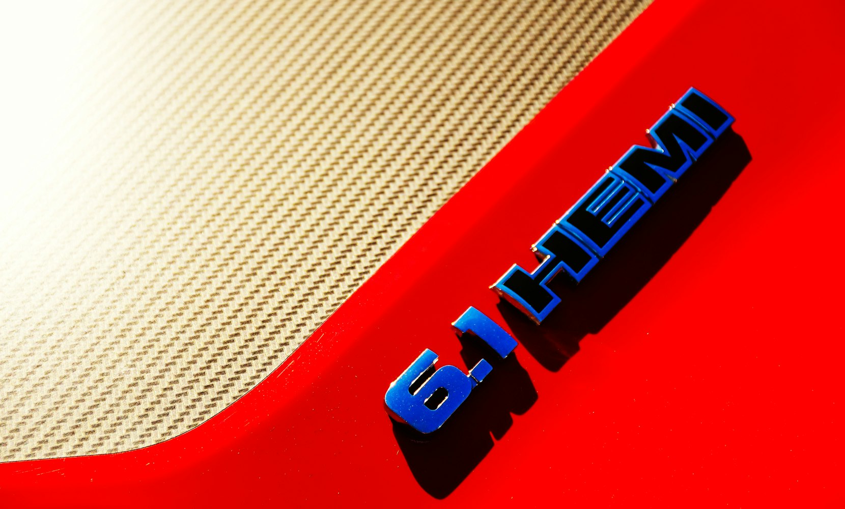 贴片电容与滤波，电子世界的和谐共鸣