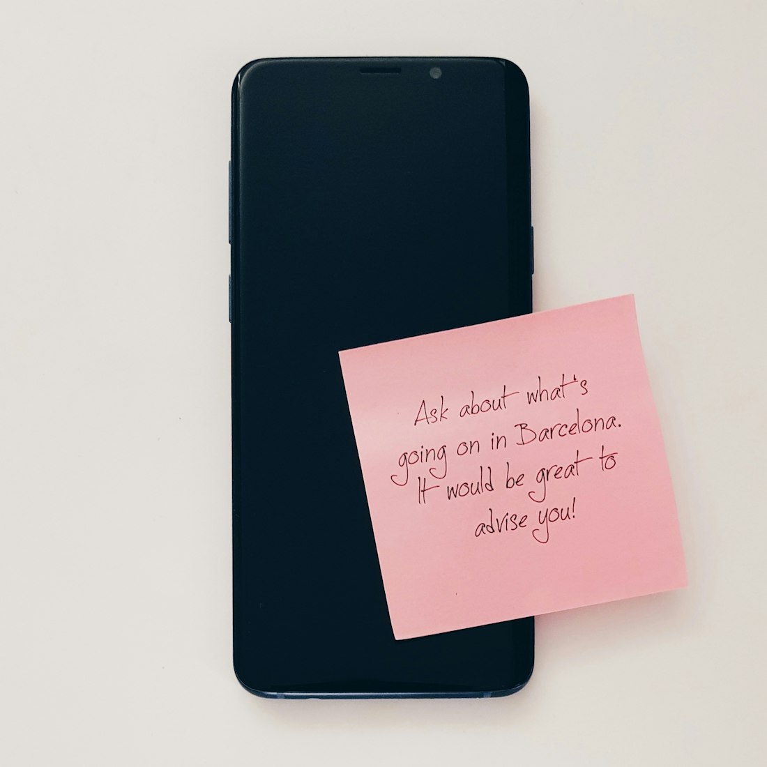 贴片电容与瓷片电容,电子领域的微小力量