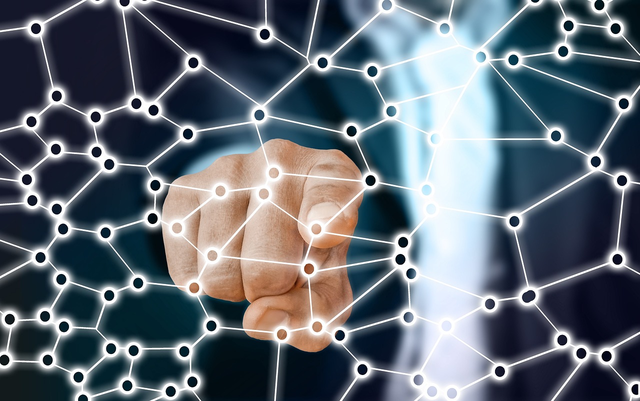 纹波电压与电容,电子世界中的核心要素解析