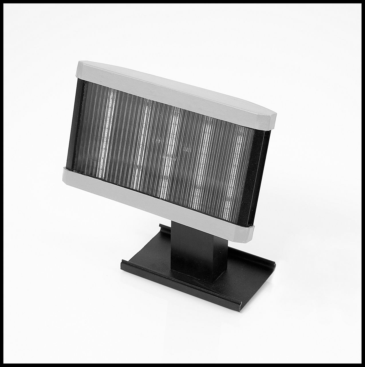 镇流器芯片,现代照明技术的核心驱动力之源