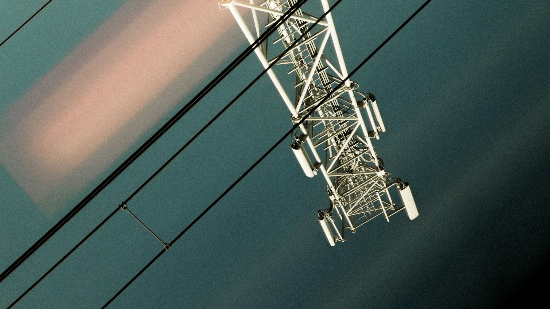 低压传感器图片,解读现代科技领域中低压传感器的应用与特点