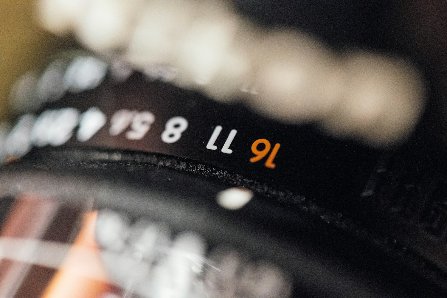 关于贴片电阻A尺寸大小的探讨