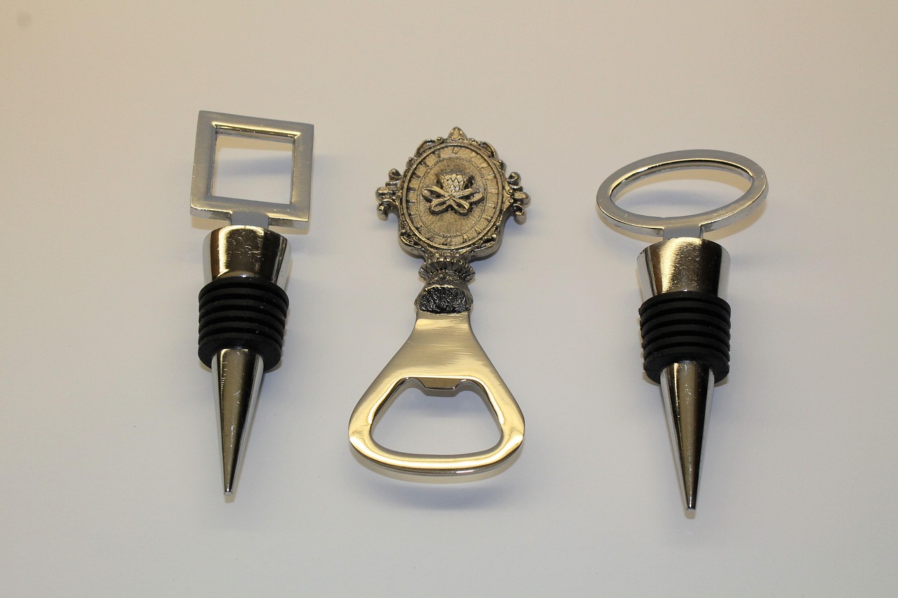 现代电子制造中的关键工艺与工具,贴片与电烙铁的使用技巧