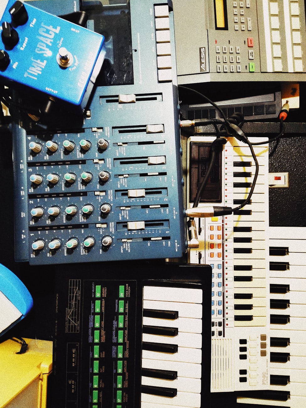 数码管译码芯片工作原理及应用领域解析