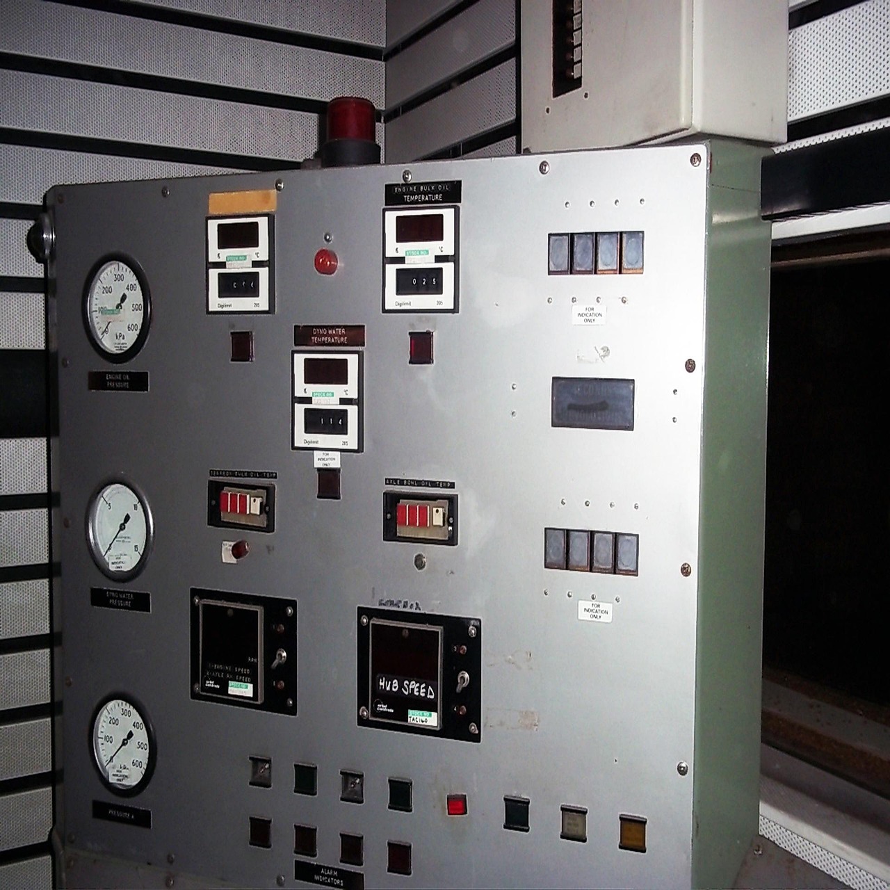 三星电容电压表示技术深度解析与原理探讨