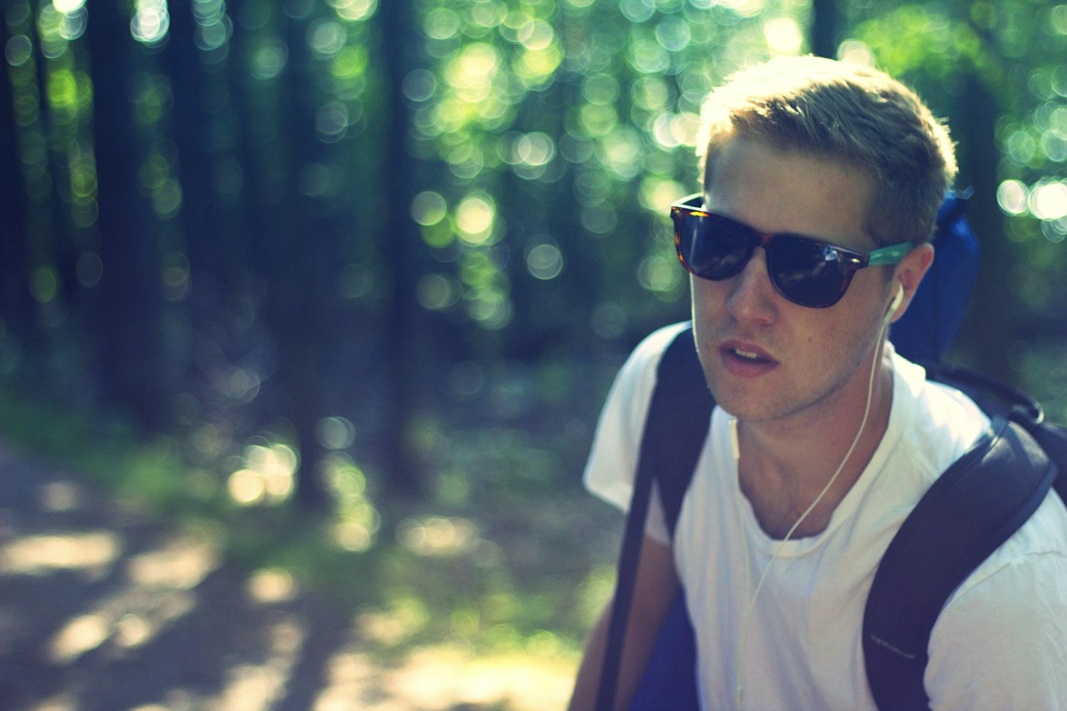 张云龙最新图片，展现多元魅力的瞬间定格之美