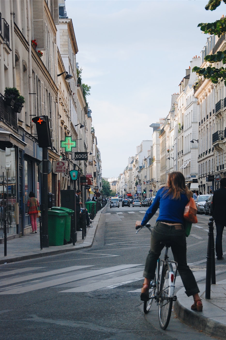 探索香港繁华都市的秘境，最新香港游记全攻略