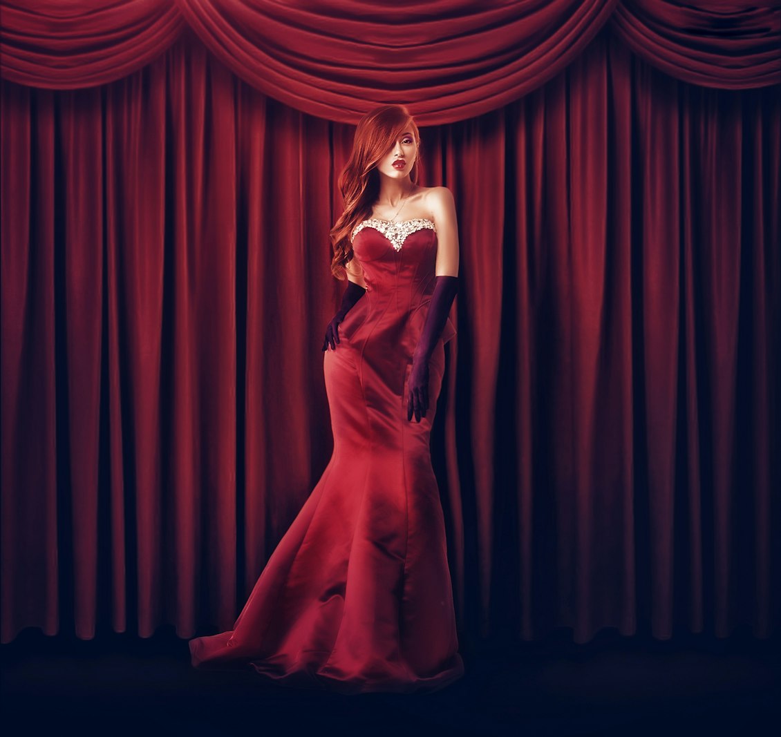 时尚背后的故事与反思,女生抽烟头像的流行与解读