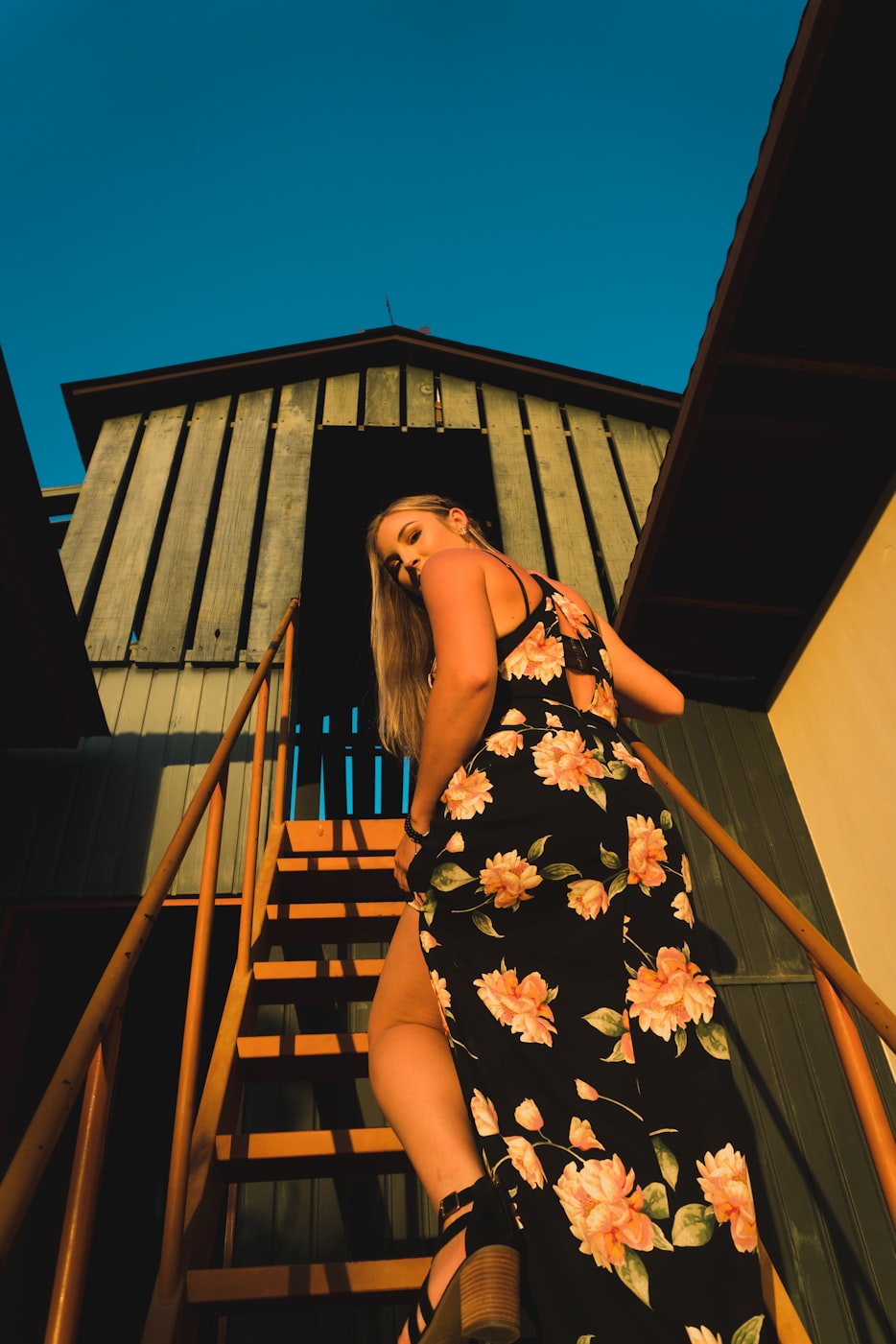 下限少女的最新COS探索,角色魅力的无限可能