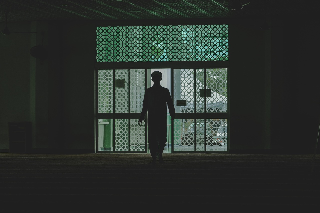 密室逃离游戏最新下载体验分享,紧张刺激的逃脱之旅