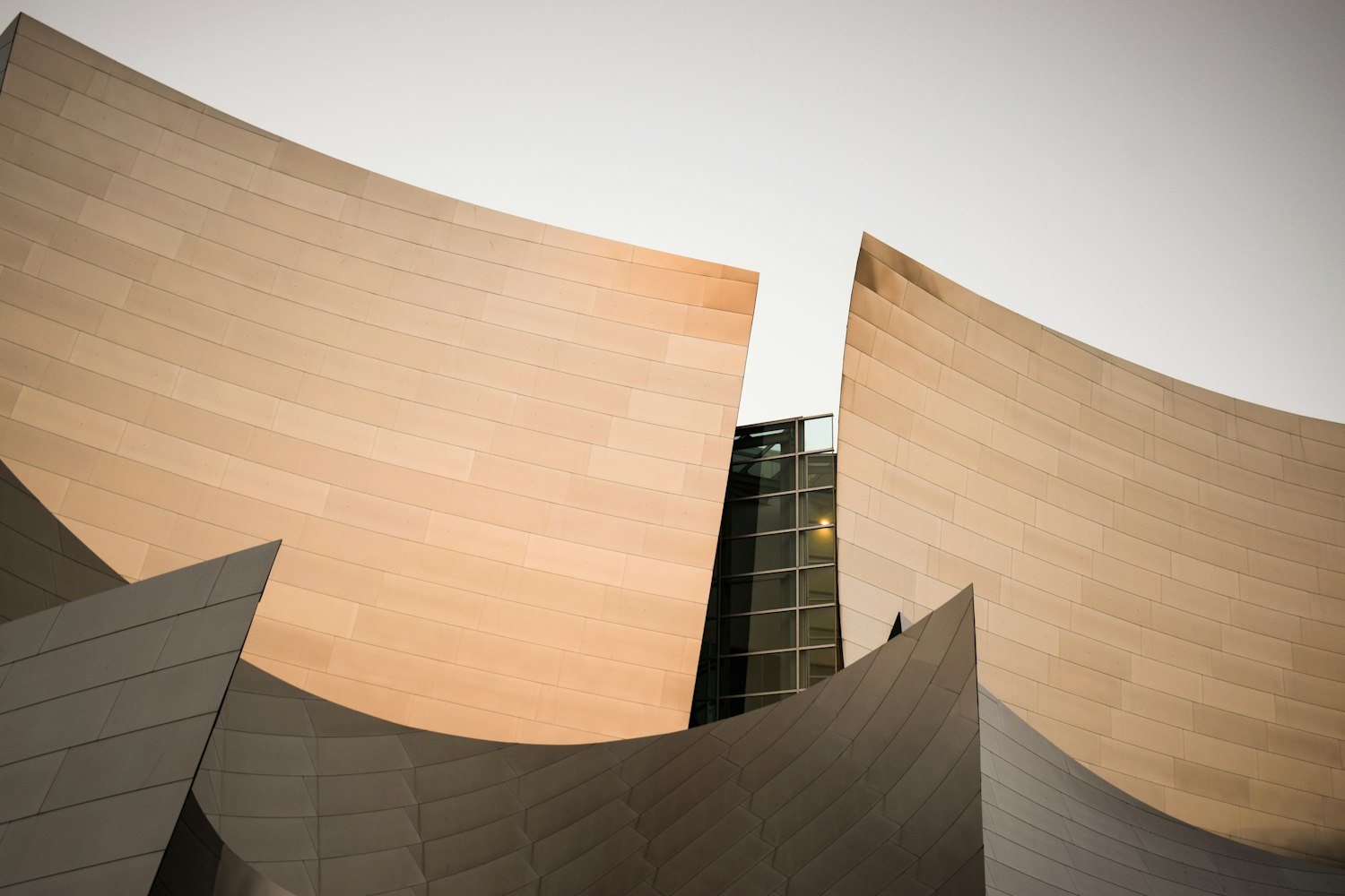 兰州钢材最新报价及市场动态分析概览