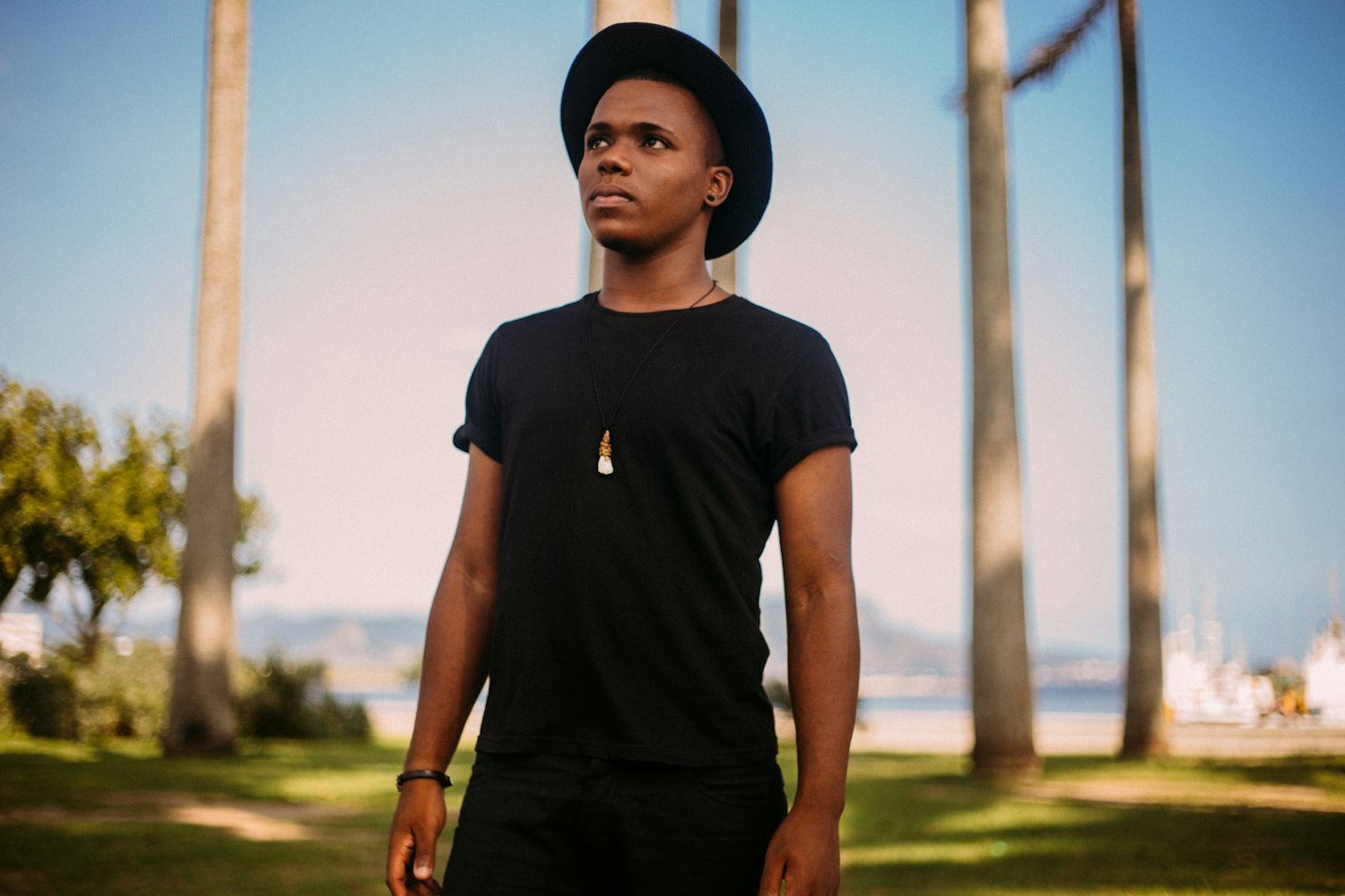 探索男性情感世界的多样性与力量,最新男同Voices亮相!