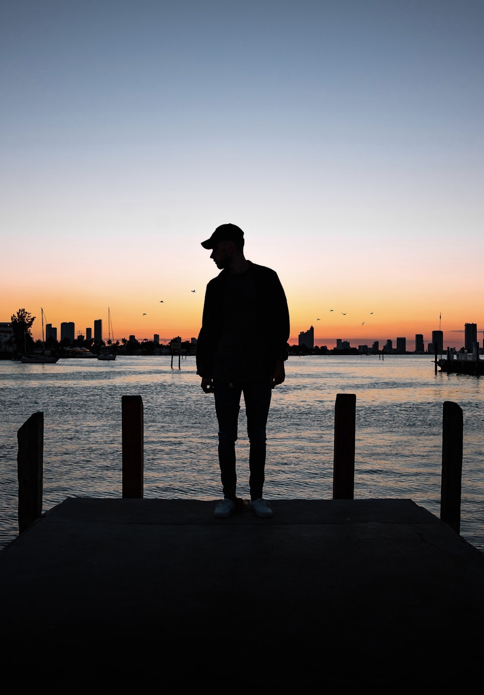 Sky系列最新封面，探索天际的无限魅力