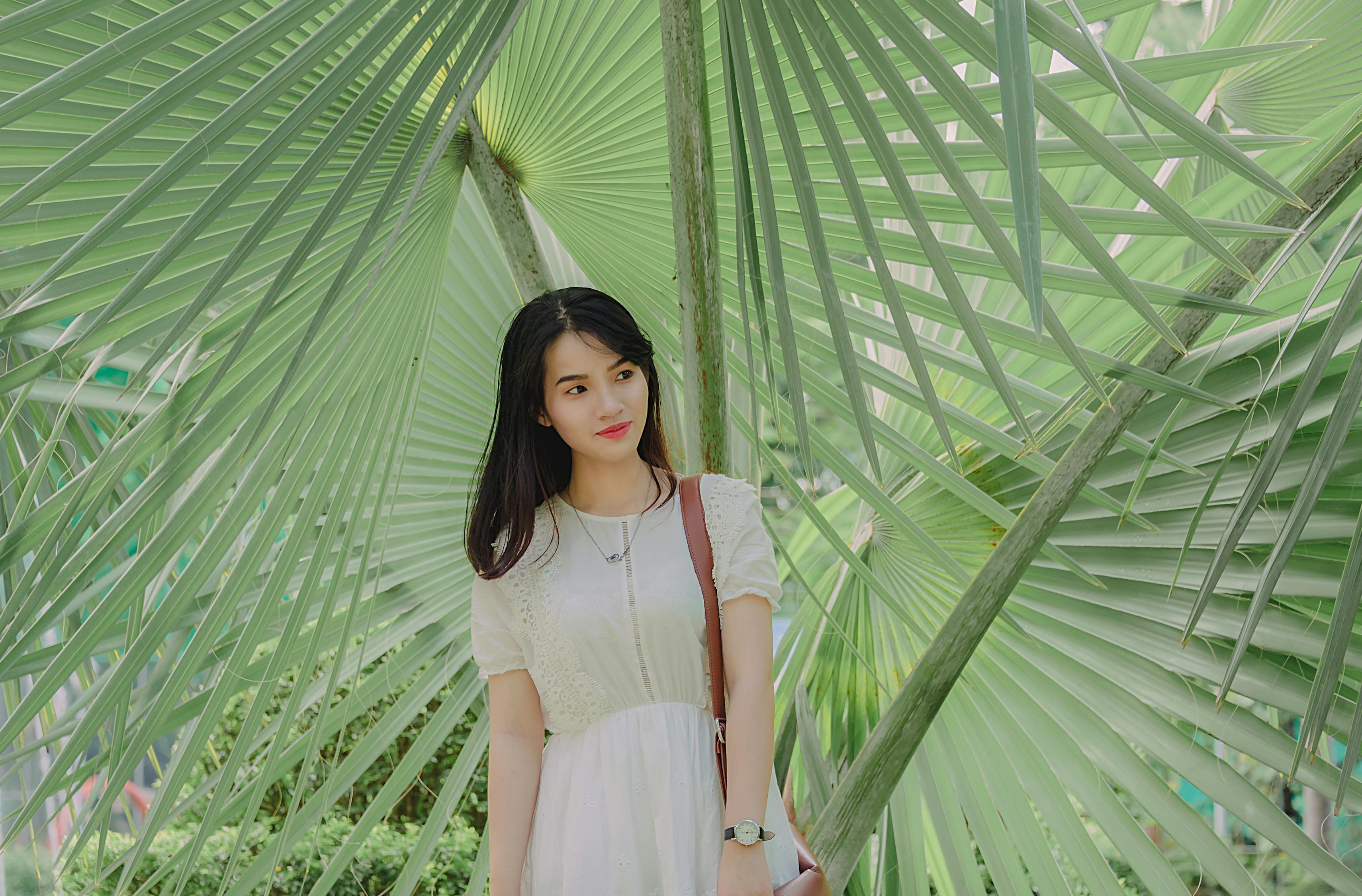 王乐乐最新照片曝光,展现全新魅力与风采横溢的时尚风采