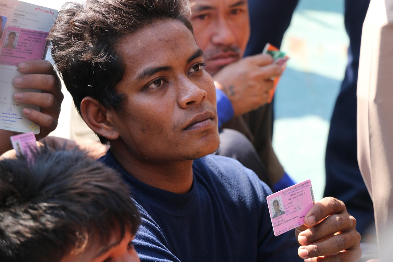 周瑞出轨事件曝光，真相背后的社会现象反思