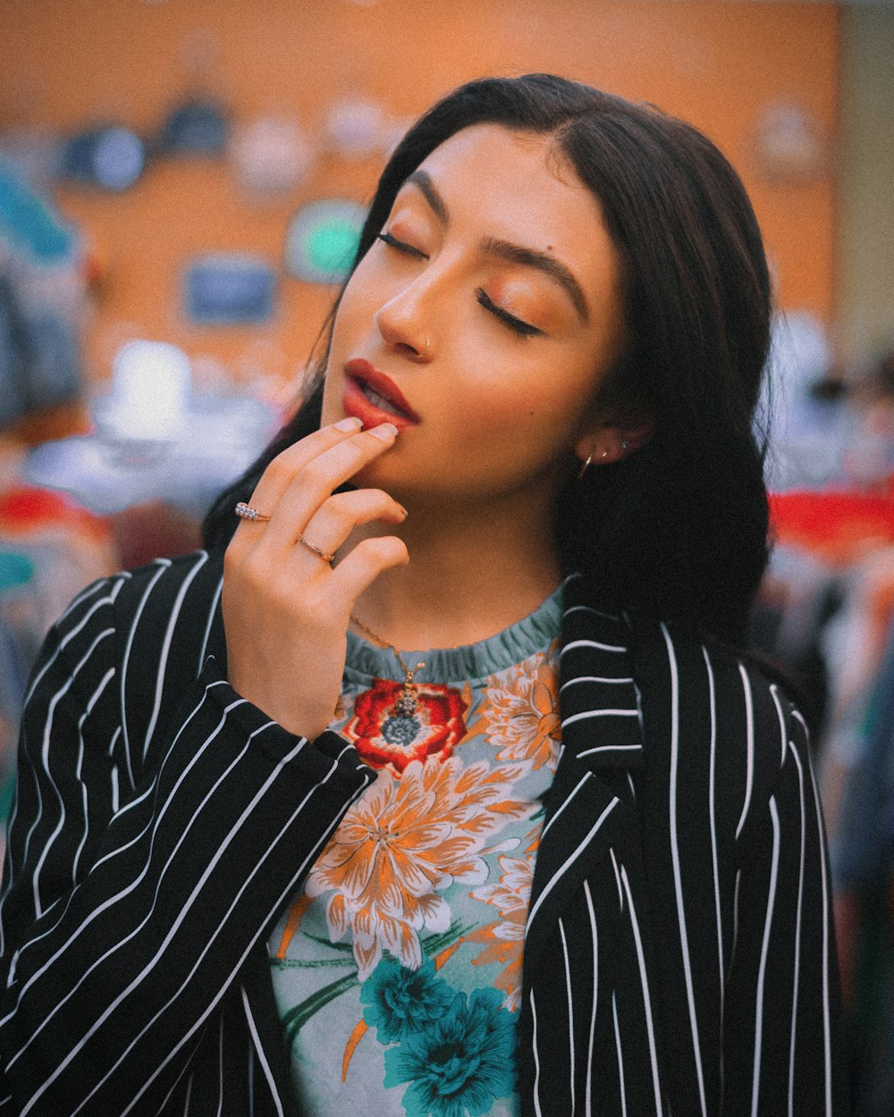 韩东君最新照片,展现多元魅力的瞬间定格之美